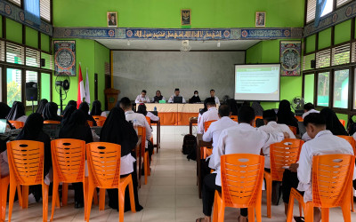 MTs Negeri 1 Sintang Gelar Rapat Evaluasi Akhir Tahun Pelajaran
