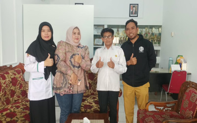 Alumni MTsN 1 Sintang Salurkan Donasi untuk Pembangunan Masjid At-Ta’awun