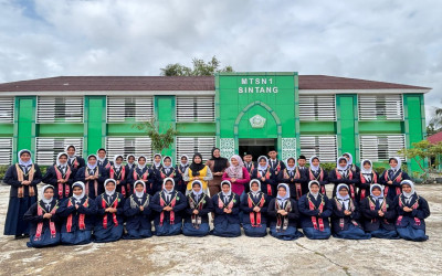 Tumbuhkan Nasionalisme, MTs Negeri 1 Sintang Ikuti Paduan Suara Virtual Sumpah Pemuda